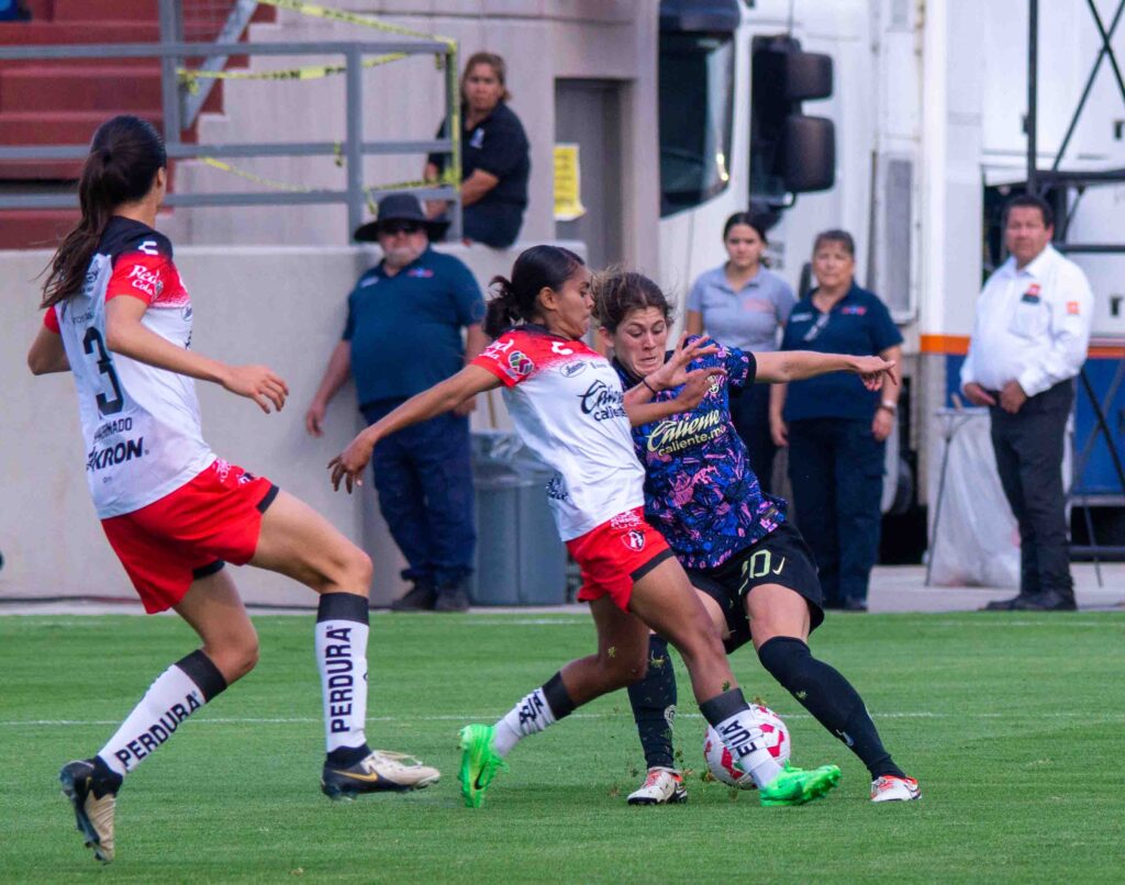 América Femenil golea 4-1 a las Rojinegras del Atlas en el cierre de la jornada 17