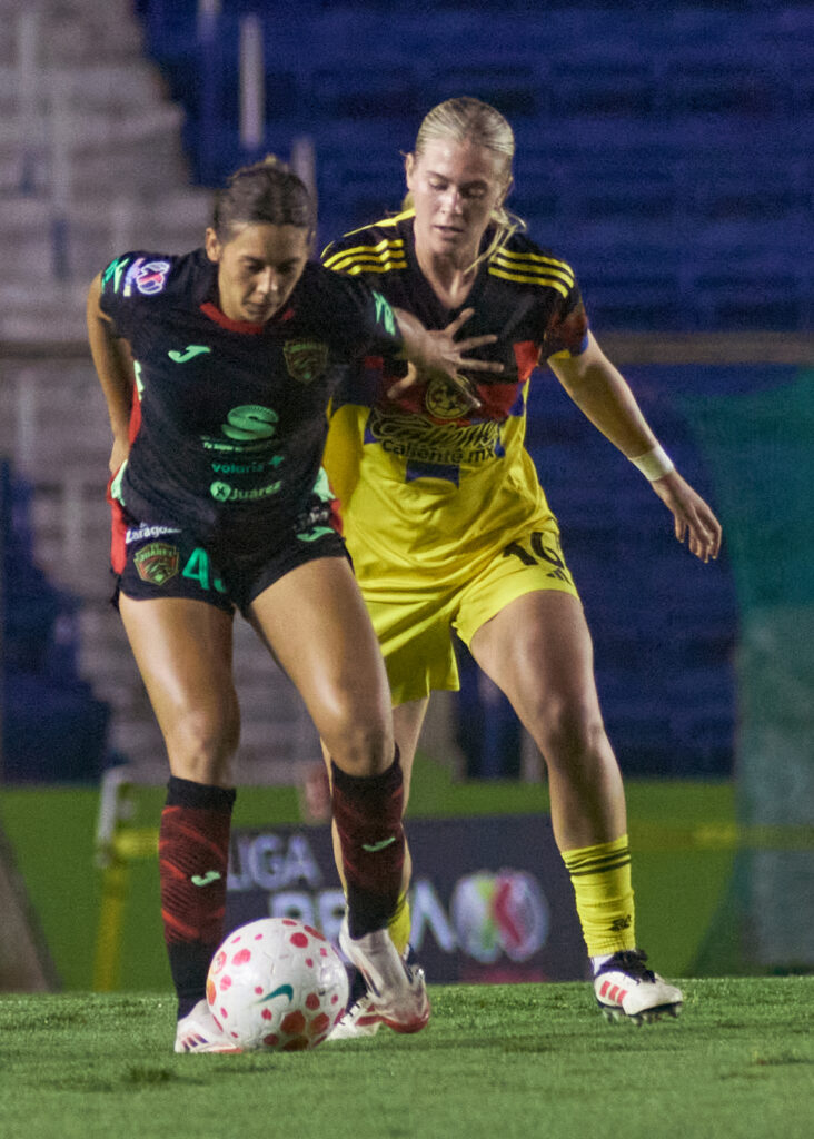 América Femenil golea 4-0 a las Bravas de Juarez.