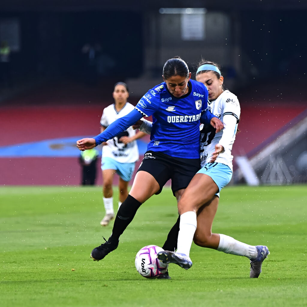Pumas UNAM Femenil golea al Querétaro Femenil 5-0.